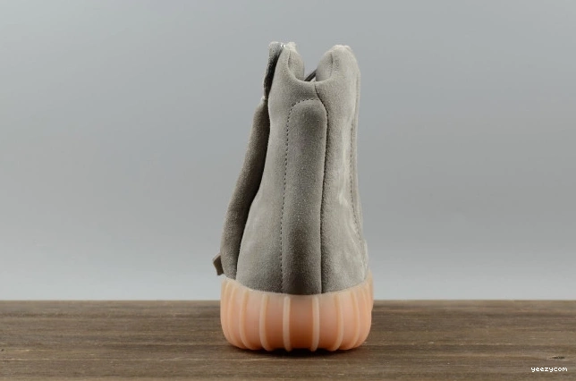 LIGHT 750 YEEZY GREY GLOW GUM BOOST DARK BB1840 ADIDAS 1027